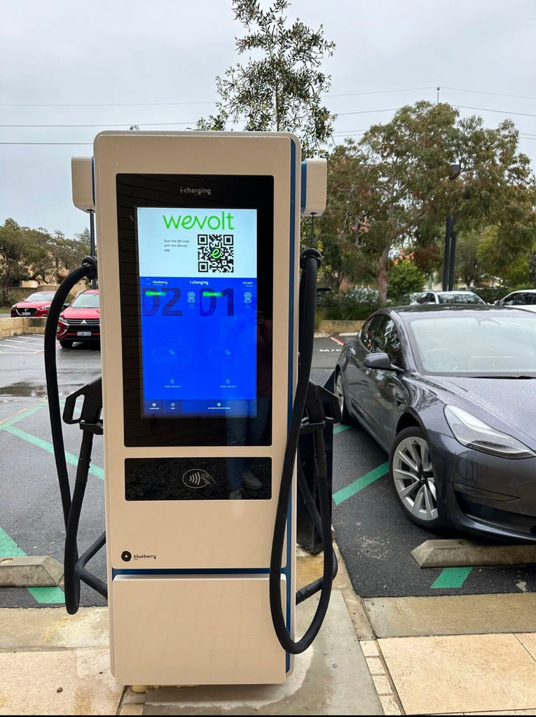 The Benefits of Advertising on EV Chargers